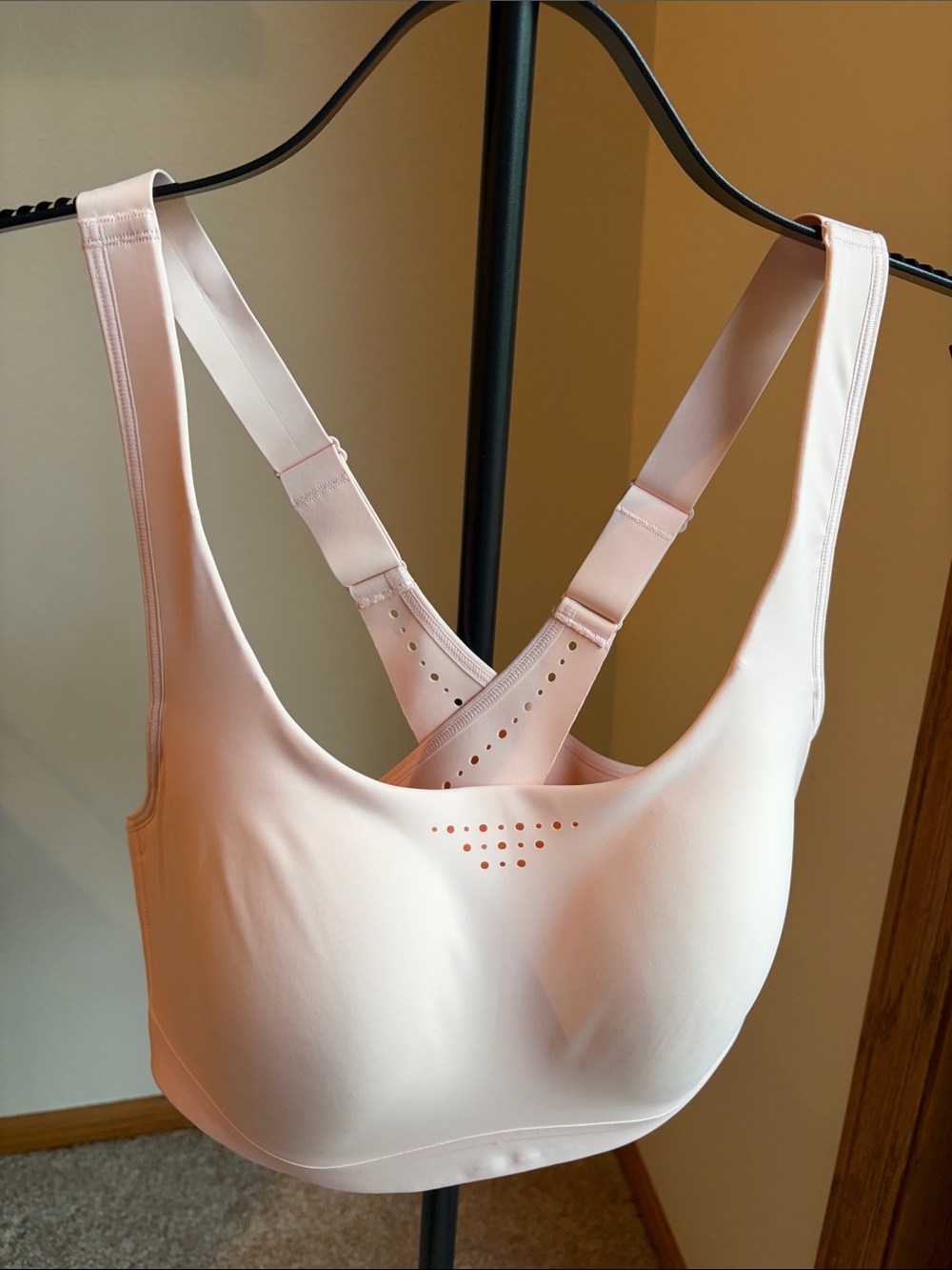 ATHLETA PHENOMENA SPORTS BRA IN PINK SIZE 40C